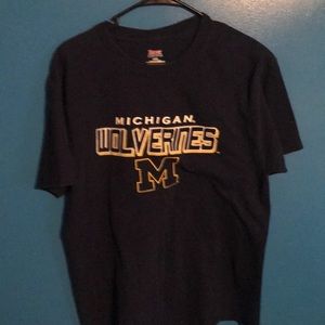 Men’s Large University of Michigan Shirt